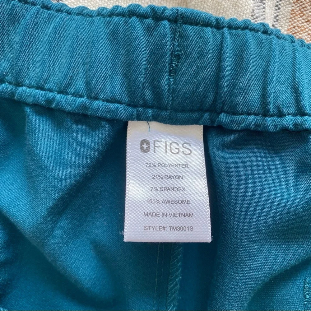 FIGS Teal Blue Cairo Cargo Scrub Pants XL Short